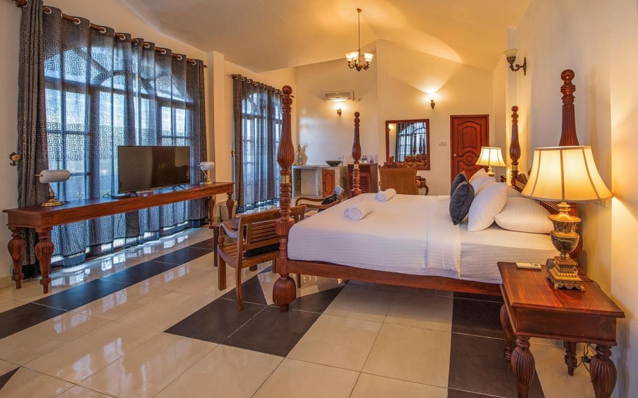 Ceylon Breeze Hotel Kandy Exterior photo