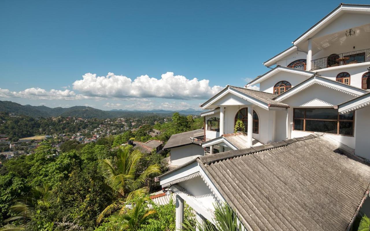 Ceylon Breeze Hotel Kandy Exterior photo