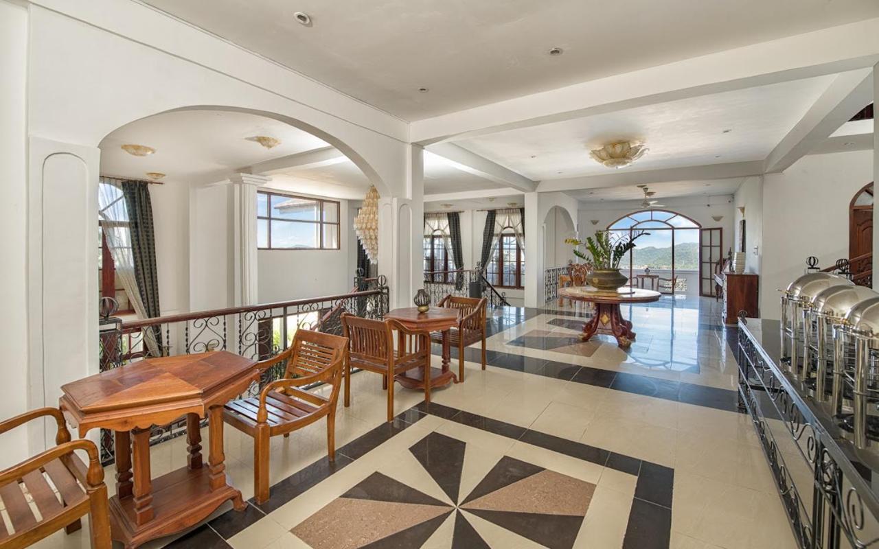 Ceylon Breeze Hotel Kandy Exterior photo